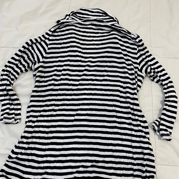 Liz Claiborne Cotton Tee - Picture 7 of 7